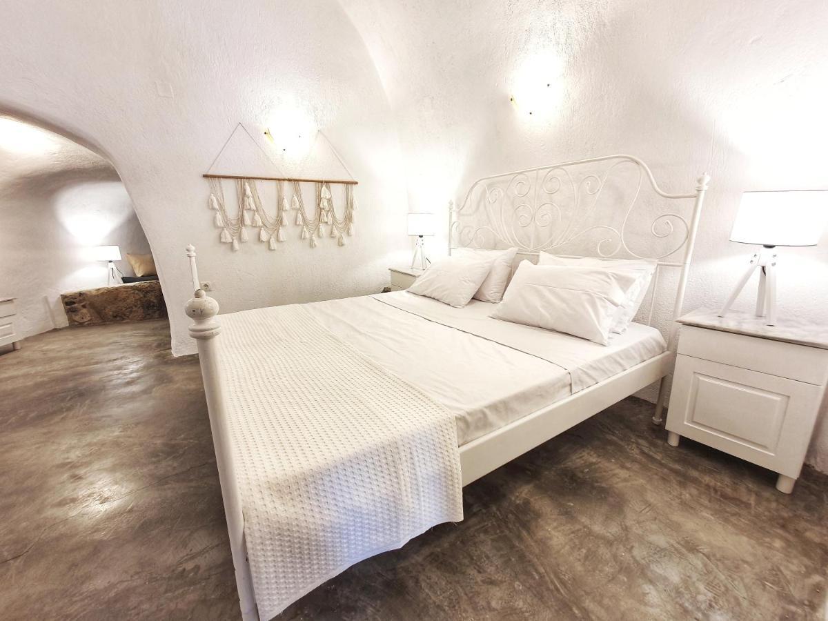 Navita Cave Houses Fira (Santorini) Exterior foto